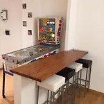 The Pinball House Only 5 Min From Downtown Apartamento Milão
