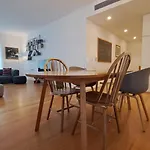 Tolstoj - 2 Bedrooms - Tortona District - At Your Place * Milão