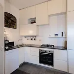 Apartment Urban House View 2 - Navigli Milan
