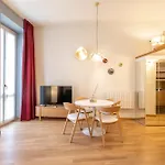 Apartamento Co99- New Elegant Mauri Milão