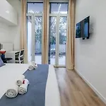 Luxury 2-bedroom Station *