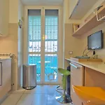 Homeby, Casa Elena * ميلان