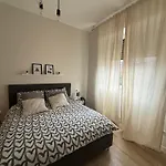Arena Santa Giulia 公寓