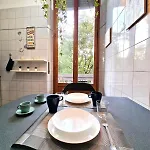 Appartement Navigli Elegant With Park View