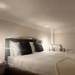 Acasadiimma Loft Elegante A 2 Min Da Metropolitana Porta Romana Con Wifi, Corte Interna Апартаменты *