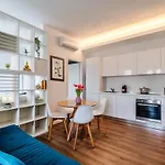 Station - Private Terrace, Netflix & Wi-fi Milano