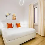 One Bedroom On Carlo Imbonati Apartamento *