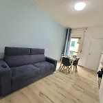 Lucania Azzurra Apartment, Elegante E Confortevole, Con Metro M3 Sotto Casa, Collegamento Diretto A Duomo Di E Stazione
