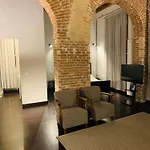 Apartamento Hostmate - - Via Cirillo - Arco Della Pace