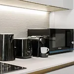 Design & Elegant In Navigli - Apartamento