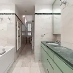 4 Min From Porta Genova Station With Whirlpool شقة *