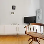 Apartment Guesthost - Cozy In Dergano