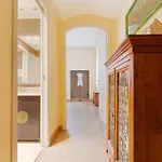 Duomo - San Babila - Elegante Trilocale Con Balcone Apartamento *