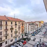 Apartamento Characteristic 2 Double Bedroom Milão