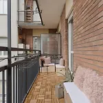 Porta Genova - Voghera - Bilocale Con Balcone * ミラノ