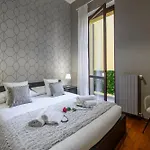 Borromei, 11 - Eleganza In Pieno Centro Apartamento Milão