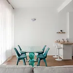 San Siro Luxury With Garage Apartment