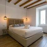 Navigli - Via Vigevano شقة