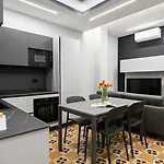 Italianway Comfort - Monte Nevoso 8 Milano