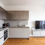 The Luxe Naviglio - 5 Min From Metro M4 Frattini דירה מילאנו