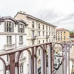 Elegant Center Flat 5 Guests - M1 Metro - Fast Wi-fi - Ac & Balcony * Milan
