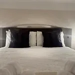 Апартаменты Acasadiimma Loft Elegante A 2 Min Da Metropolitana Porta Romana Con Wifi, Corte Interna