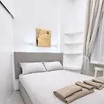 San Barnaba Boutique - Duomo & Policlinico * מילאנו