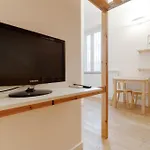 Guesthost - Corvetto Comfy Apartment *