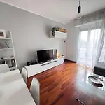 Urban - 10 Mins Citycenter - Appartement Milaan