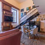 Apartamento Host4u - La Scala At Palazzo Dell'orso In Center *