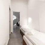 Nestco The Townhouse Jenner Apartamento *