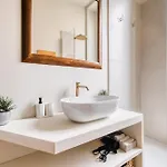 Isola Luxury Living; Big Terrace Appartement *