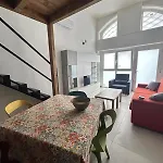 Station House דירה