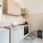Guesthost - Morazzone Bright And Cozy Design Flat Apartamento
