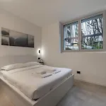 Apartman 9 Min Walk From Porta Nuova, Design And Elegance *