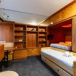 Youhosty - Ravizza Wood 22 * Milaan