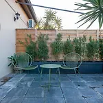 Bright Top-floor With Private Terrace ميلان
