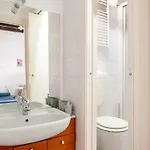 Stylish Flat Near Duomo - Metro 50 M - 4 Guests * מילאנו