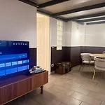 Апартаменты Acasadiimma Loft Elegante A 2 Min Da Metropolitana Porta Romana Con Wifi, Corte Interna *
