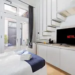 Design & Elegant In Navigli - ميلان