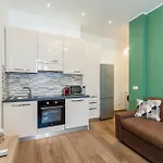Family-friendly In Isola District Lejlighed Milano