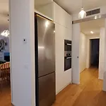 Tolstoj - 2 Bedrooms - Tortona District - At Your Place Apartamento *