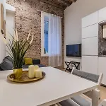 Enrico's In Porta Venezia Apartamento *