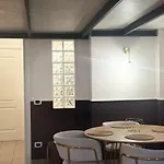 Acasadiimma Loft Elegante A 2 Min Da Metropolitana Porta Romana Con Wifi, Corte Interna Апартаменты *