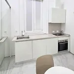 San Barnaba Boutique - Duomo & Policlinico * מילאנו