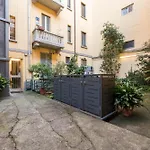 Via Sangallo 9 Apartamento *