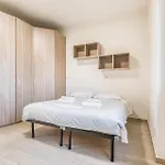 Via Valsesia 4 Pax Wi-fi Apartment *