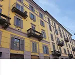 La Finestra Sul Naviglio Grande דירה