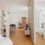 Apartament Guesthost - La Casa Di Luca Mediolan