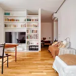 Just Urban - Exclusive 1br Center With Balcony * Milão